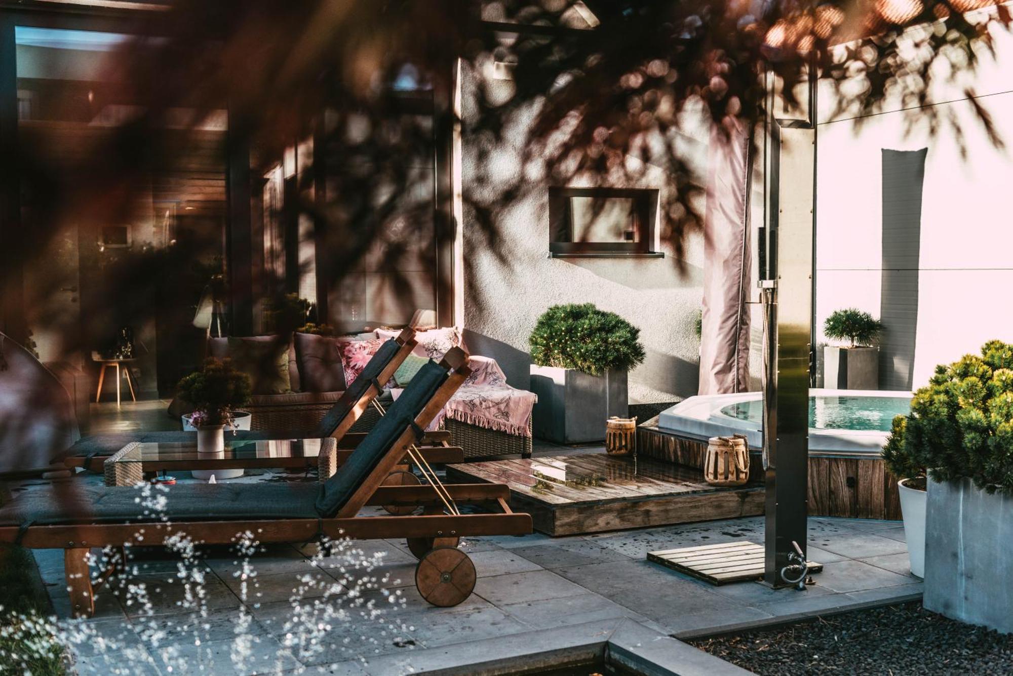 Villa Cecha B&B &Wellness Остенде Экстерьер фото